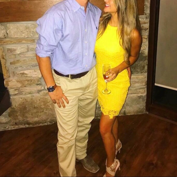 Yellow dress - Picture 3 of 3